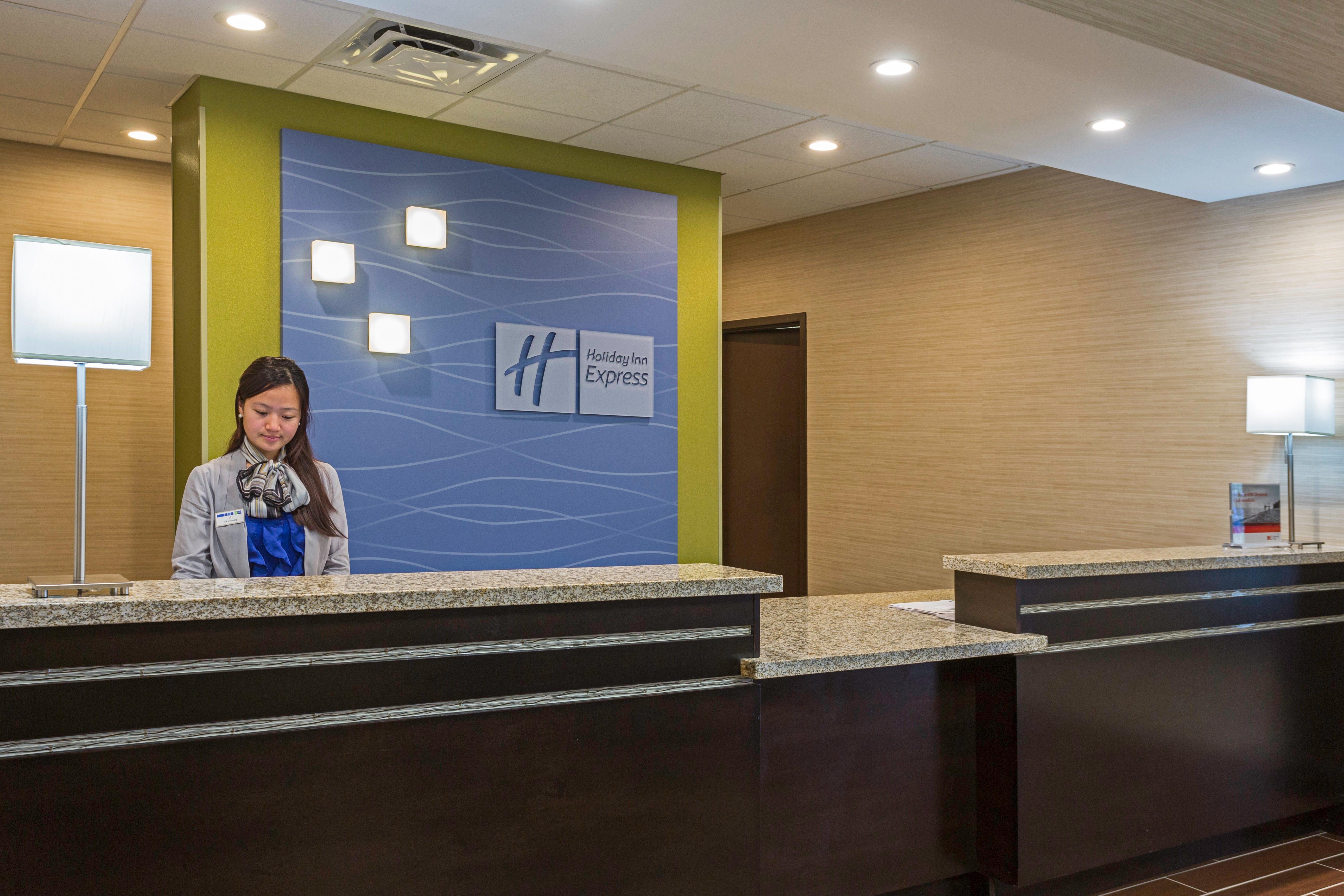 Holiday Inn Express Hotel & Suites Orlando East-Ucf Area By Ihg Alafaya Bagian luar foto