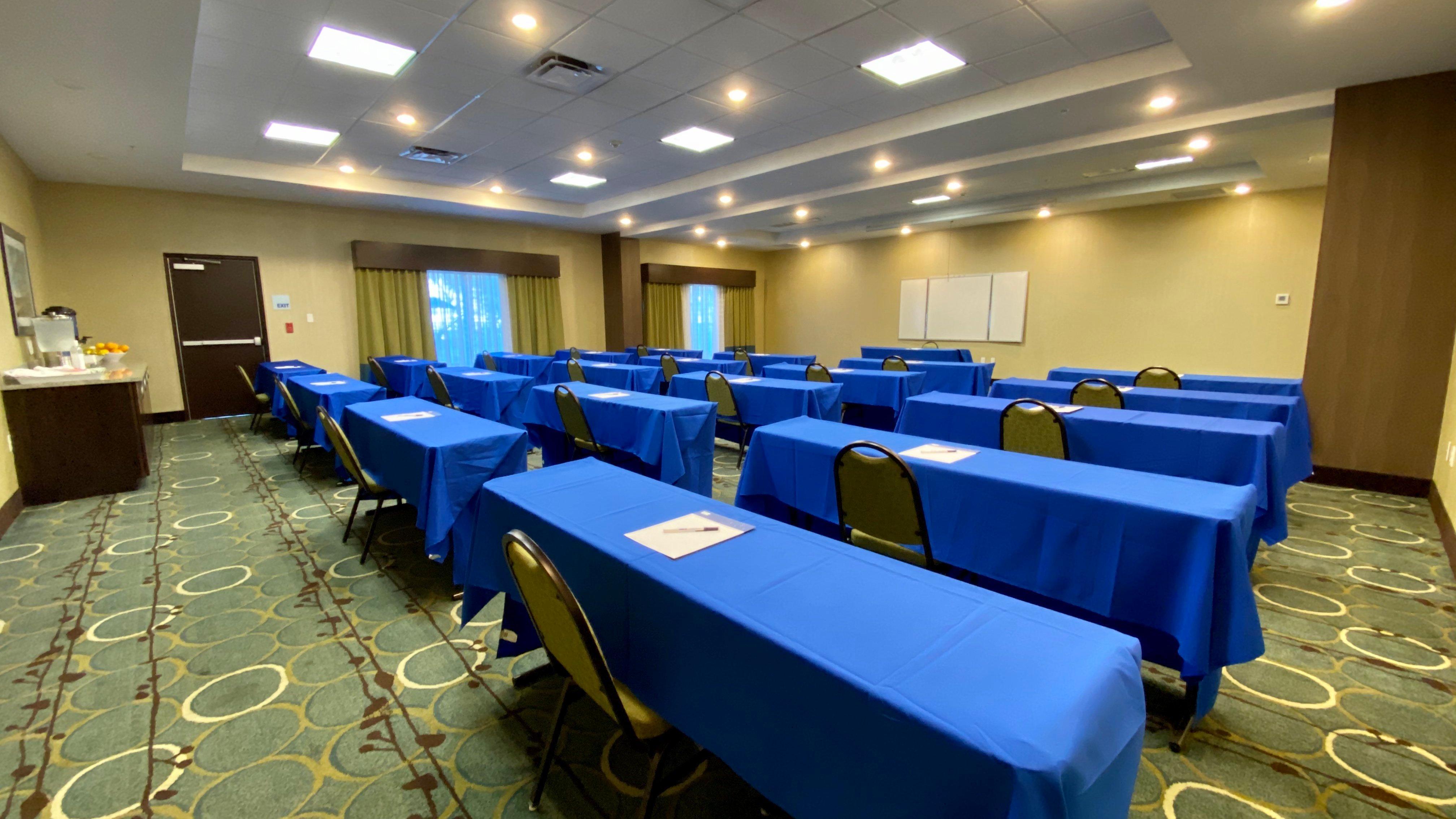 Holiday Inn Express Hotel & Suites Orlando East-Ucf Area By Ihg Alafaya Bagian luar foto