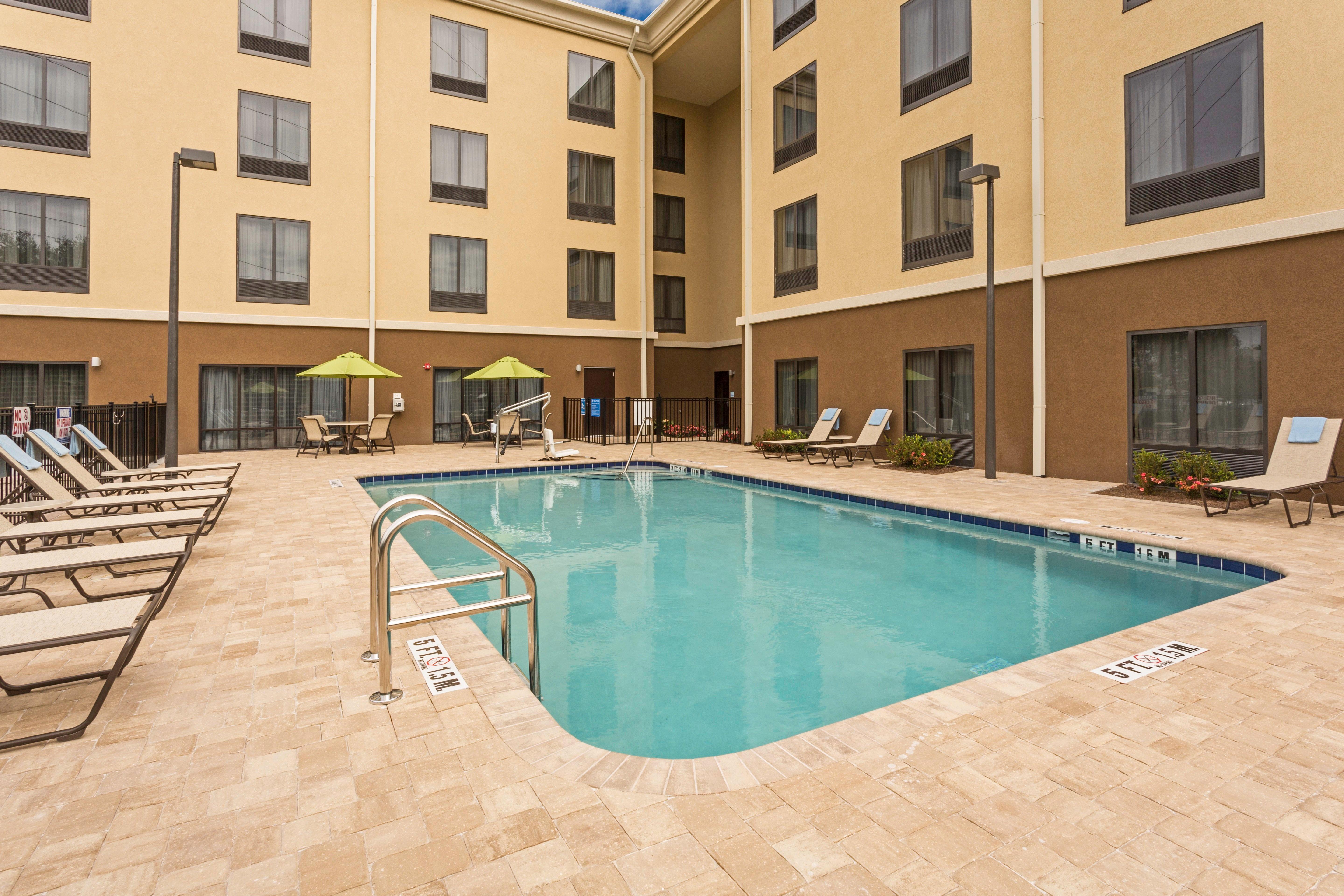 Holiday Inn Express Hotel & Suites Orlando East-Ucf Area By Ihg Alafaya Bagian luar foto
