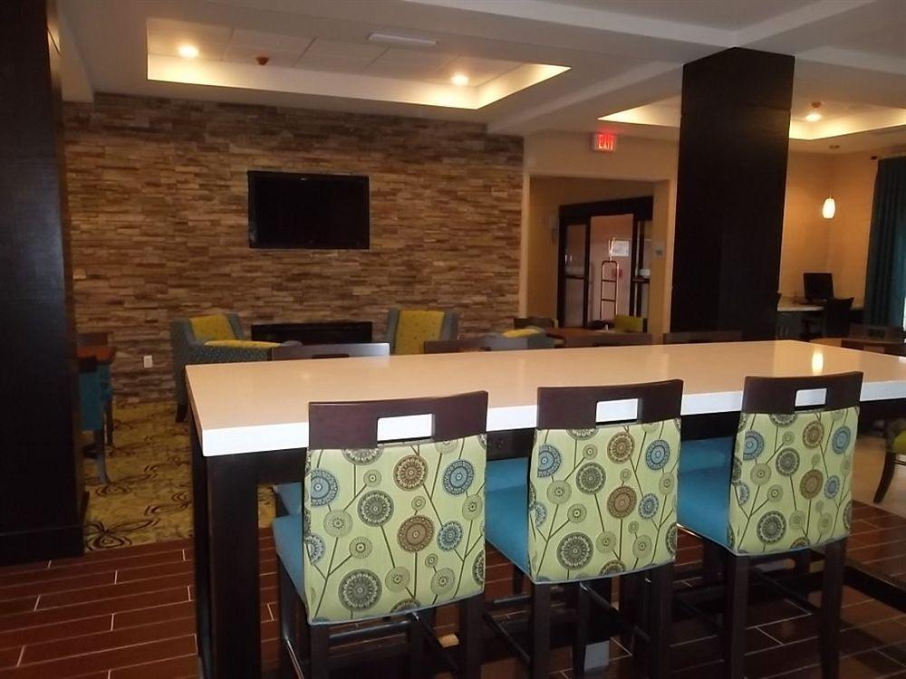 Holiday Inn Express Hotel & Suites Orlando East-Ucf Area By Ihg Alafaya Bagian luar foto